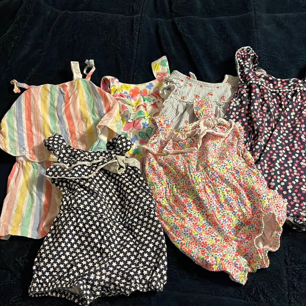 Bundle of rompers.